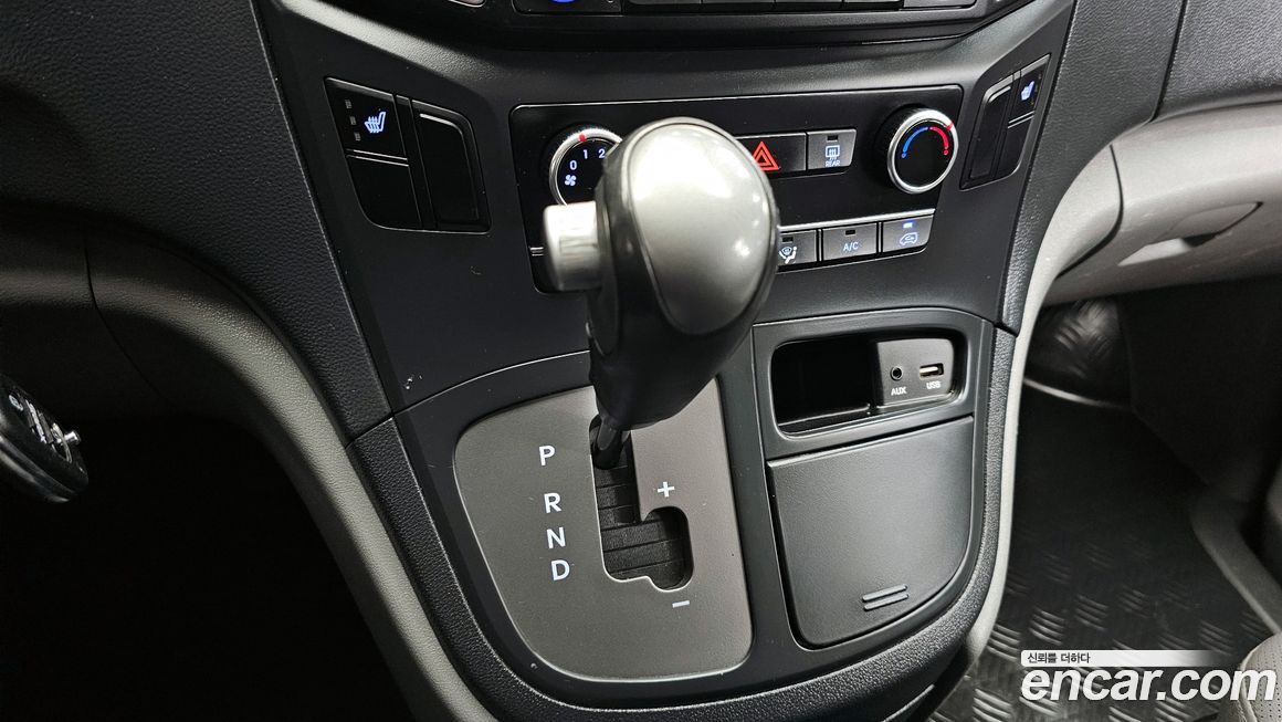 Hyundai Starex 2021