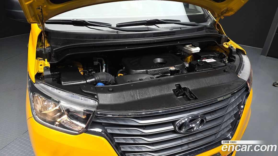 Hyundai Starex 2019