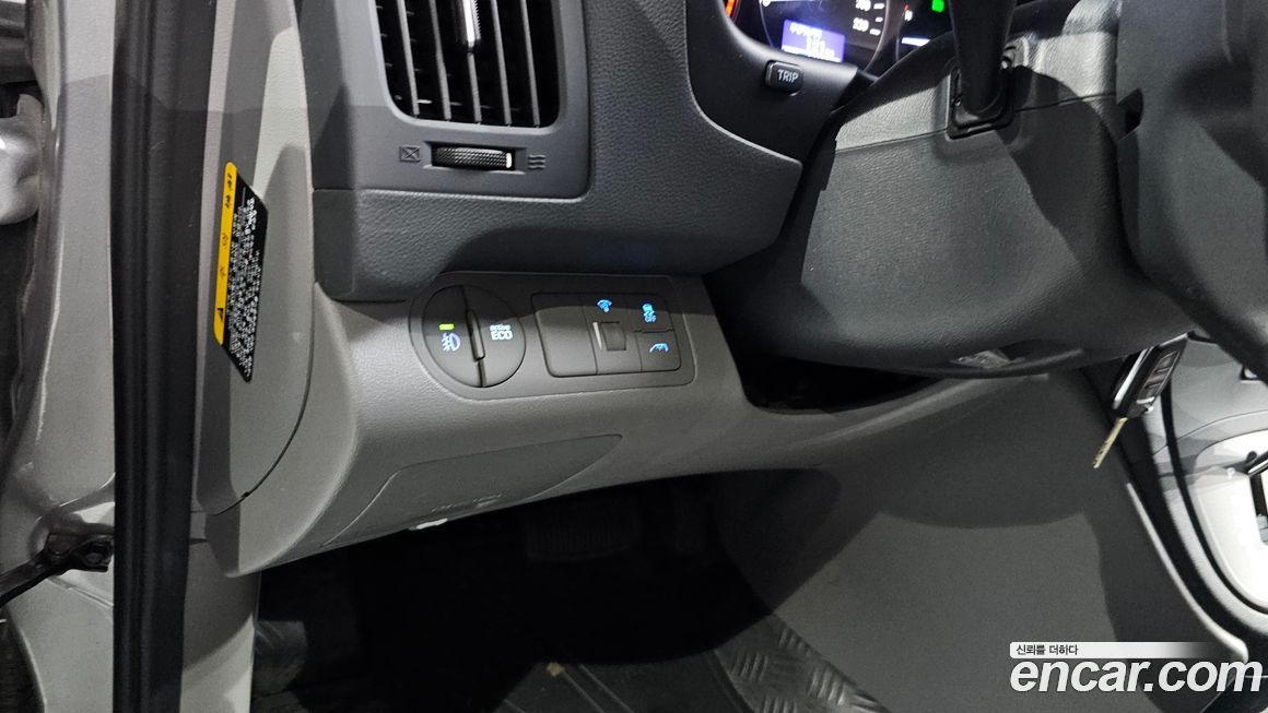 Hyundai Starex 2021