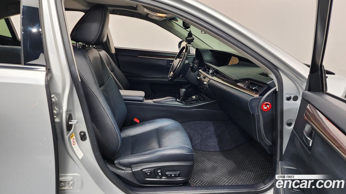 Lexus ES 2014