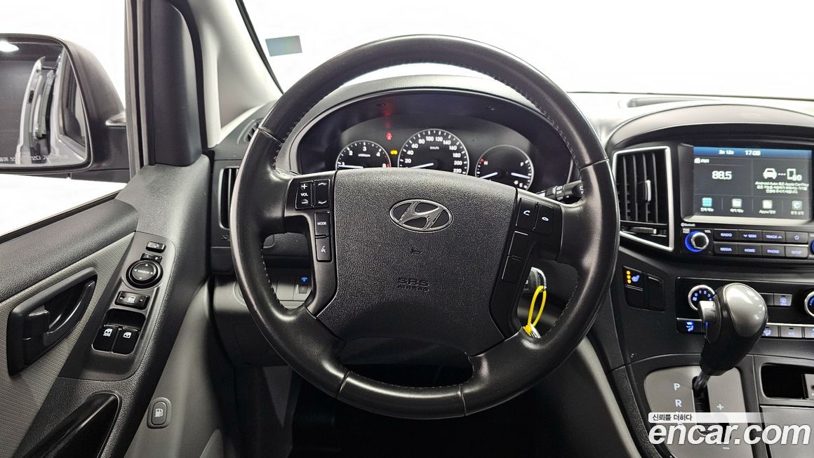 Hyundai Starex 2021