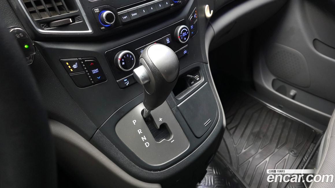Hyundai Starex 2019
