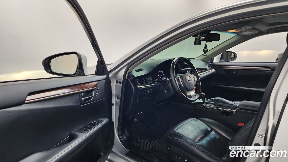 Lexus ES 2014
