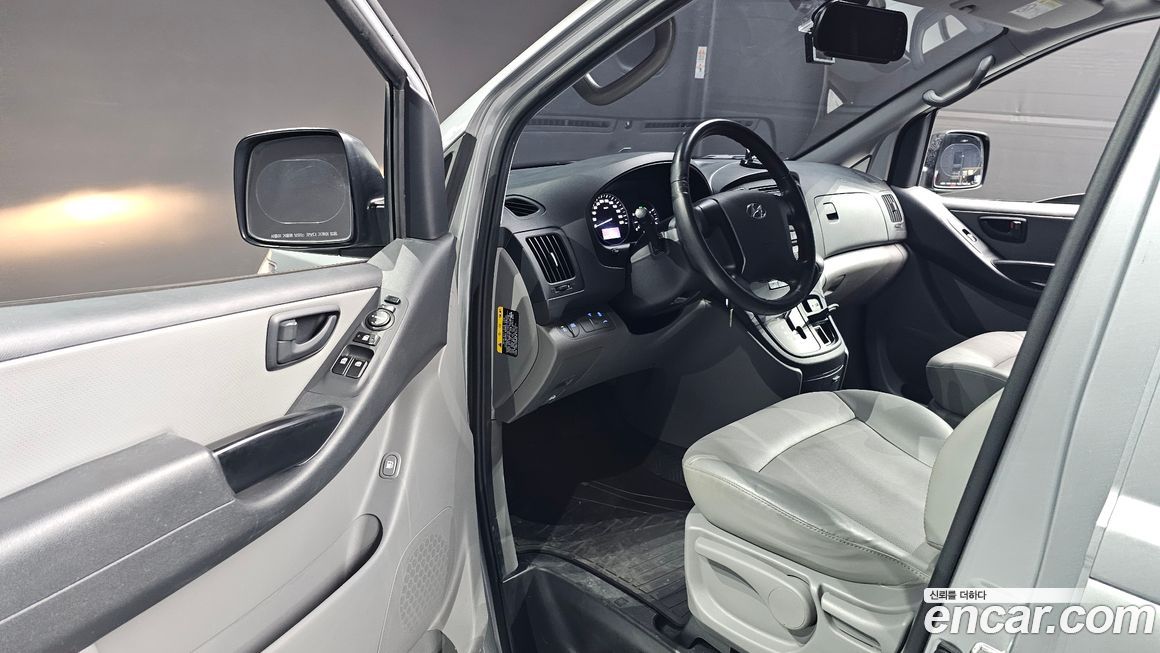 Hyundai Starex 2021