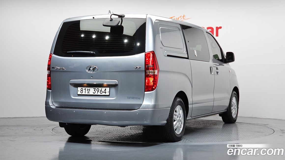 Hyundai Starex 2021