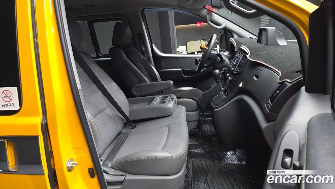 Hyundai Starex 2019