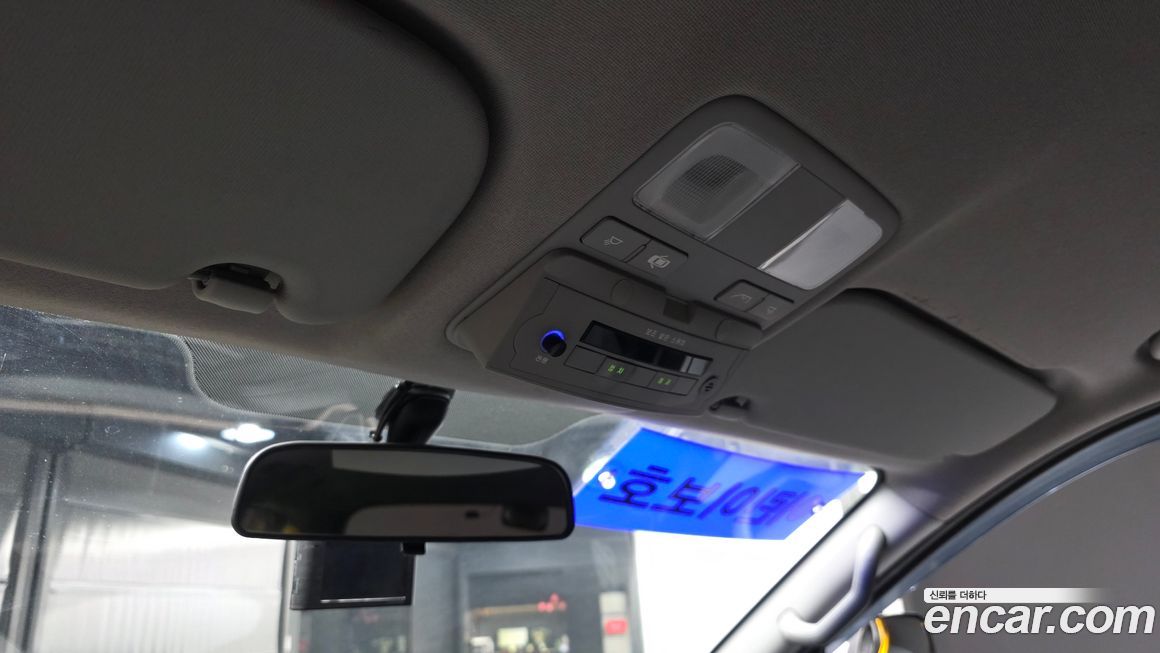 Hyundai Starex 2019
