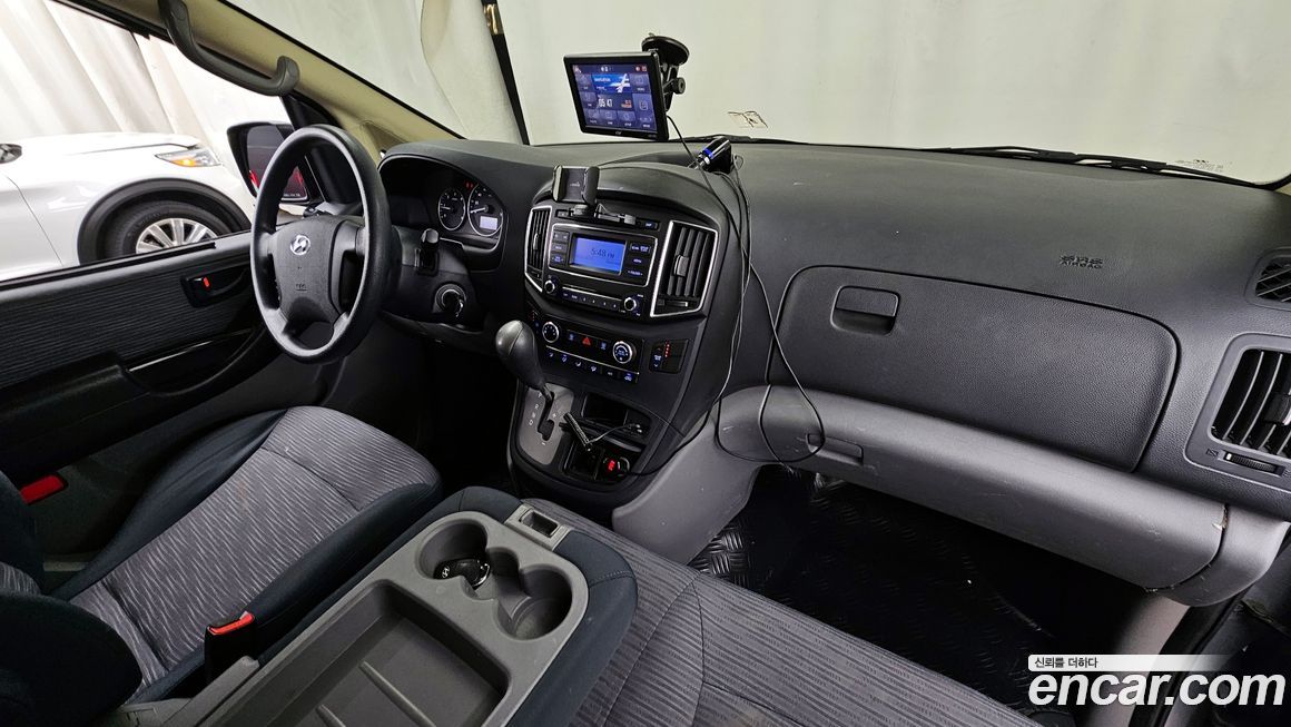 Hyundai Starex 2018
