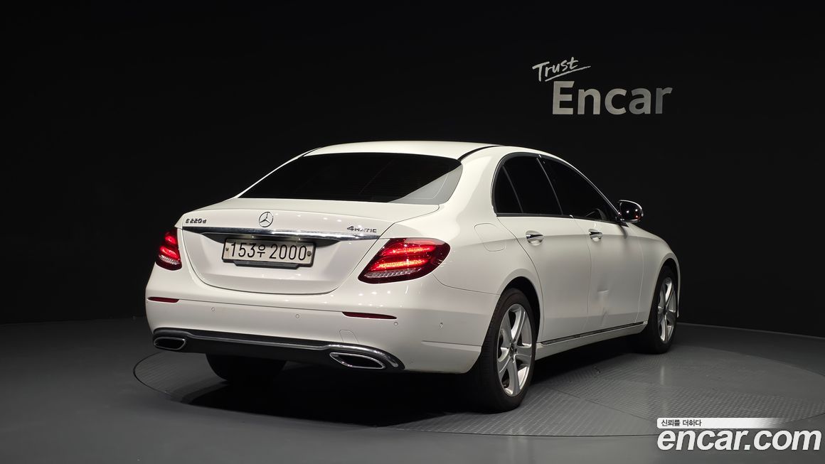 Mercedes-Benz E-Class 2017
