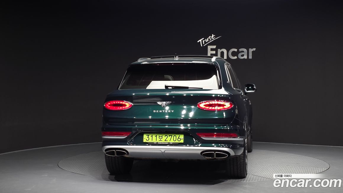 Bentley Bentayga 2024