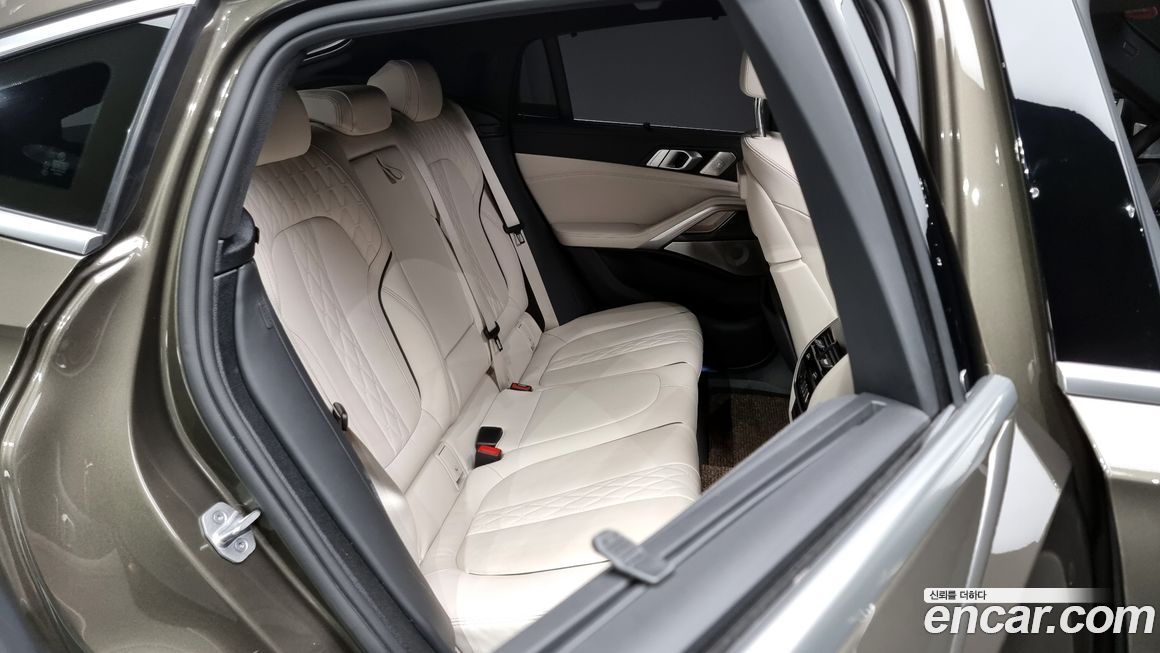 BMW X6 2021