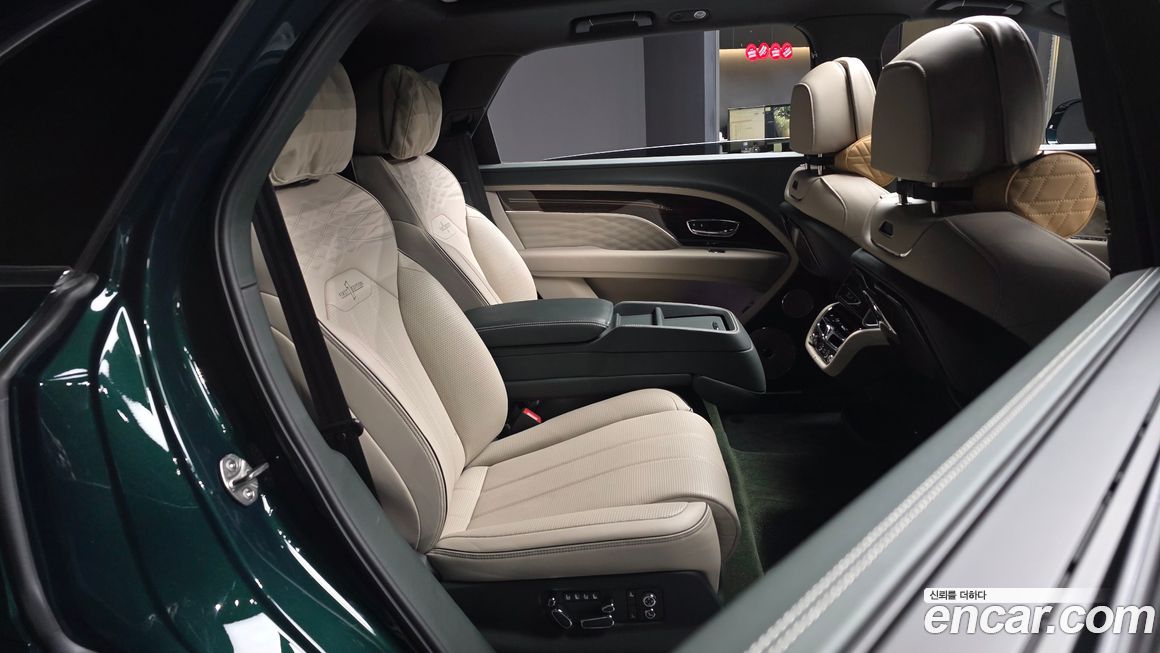 Bentley Bentayga 2024