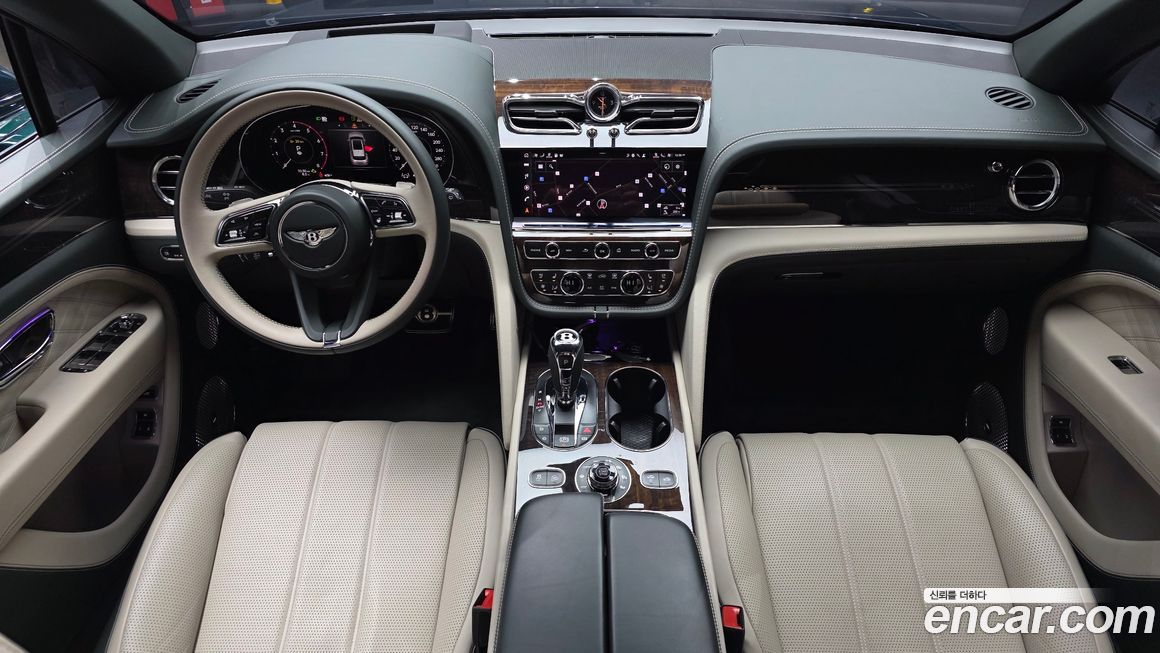 Bentley Bentayga 2024