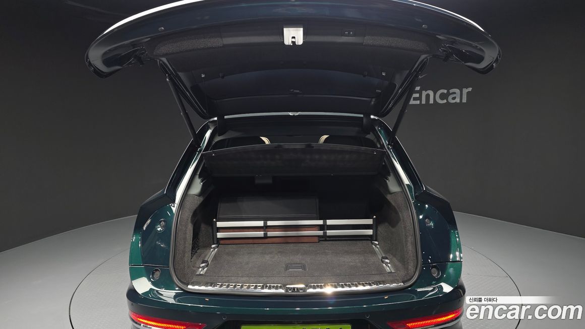 Bentley Bentayga 2024