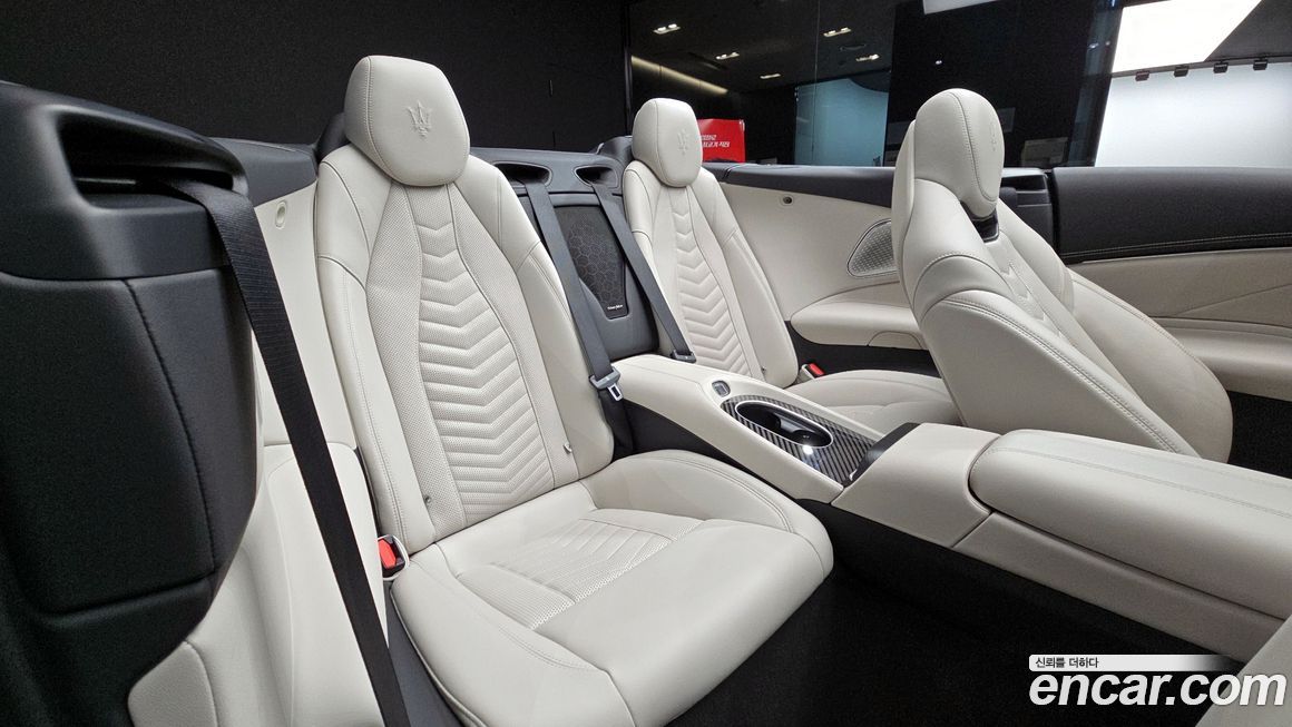 Maserati Gran Cabrio 2024