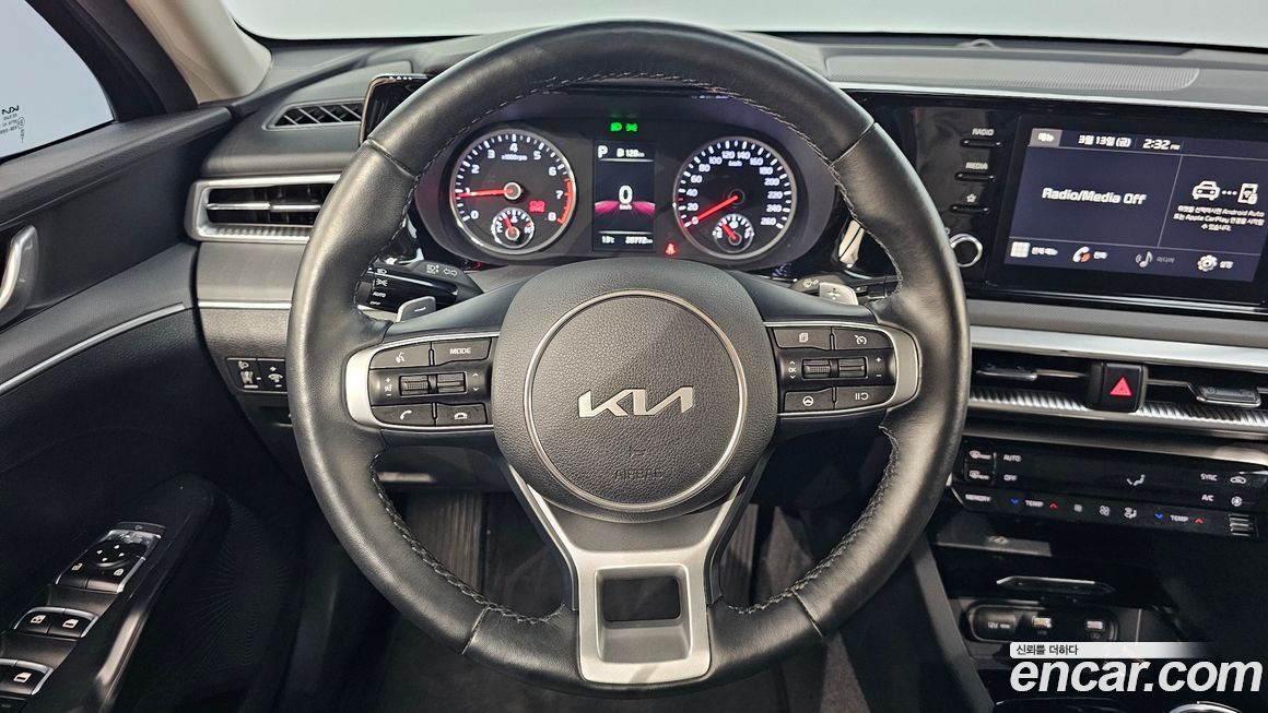 Kia K5 2023