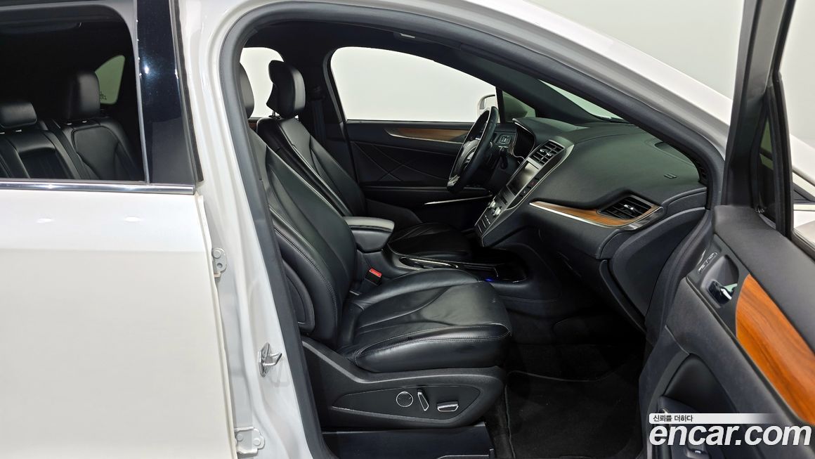 Lincoln MKC 2015