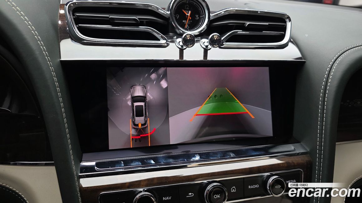 Bentley Bentayga 2024