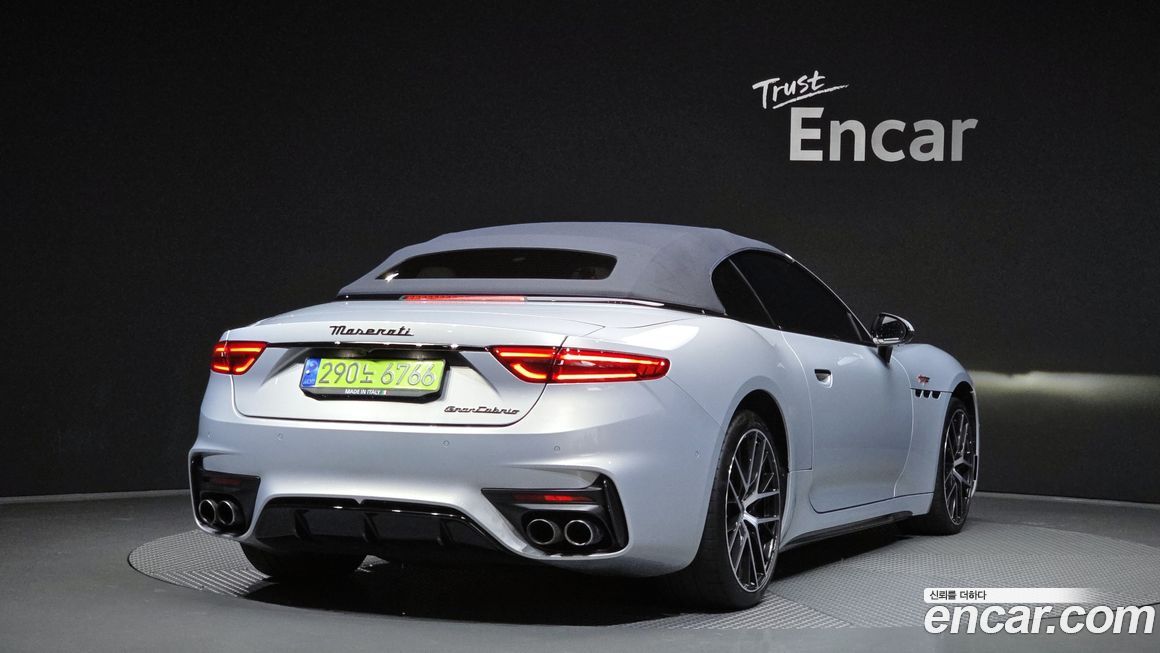 Maserati Gran Cabrio 2024