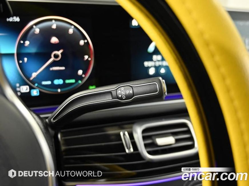 Mercedes-Benz GLS-Class 2023