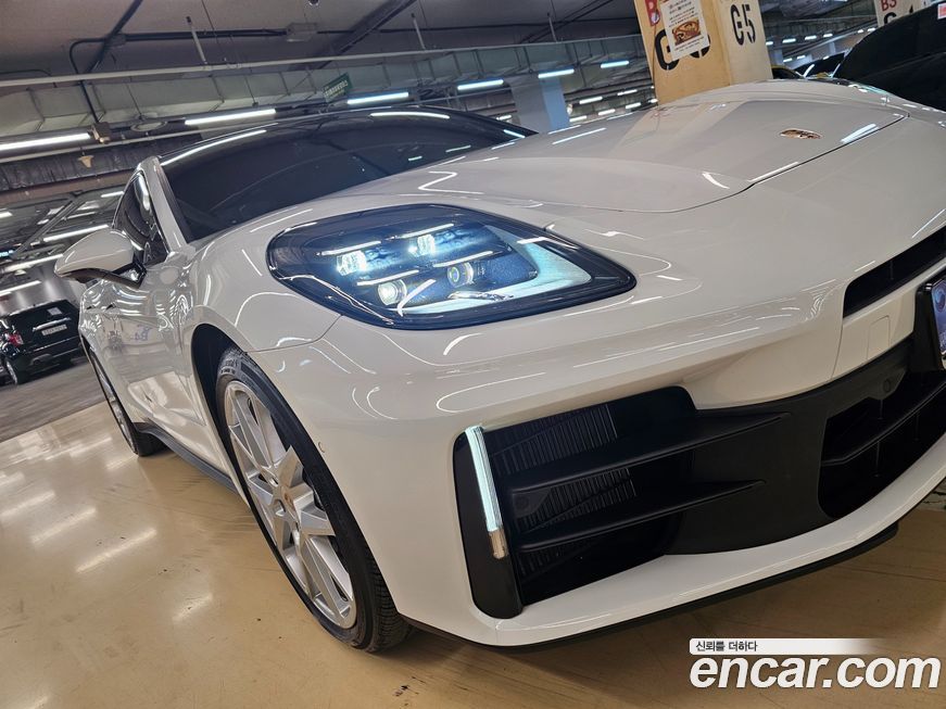 Porsche Panamera 2024