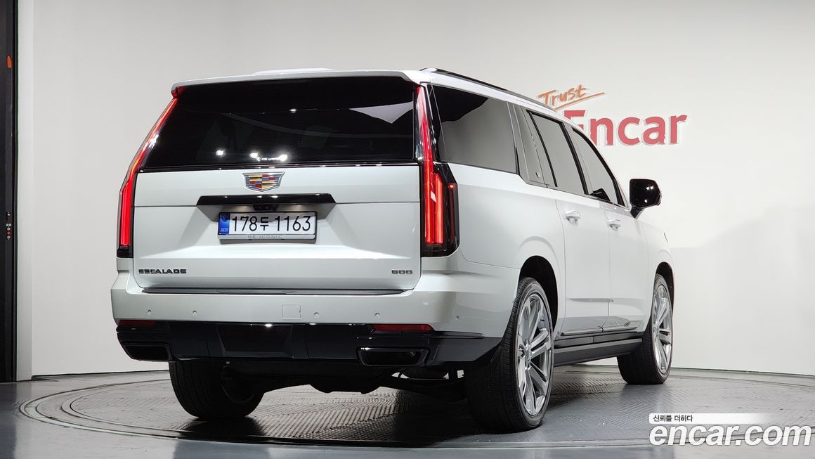 Cadillac Escalade 2025