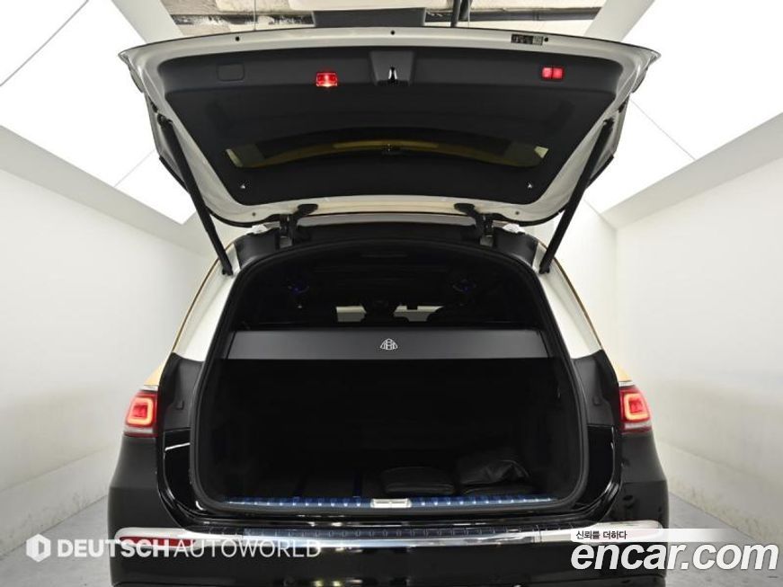 Mercedes-Benz GLS-Class 2023