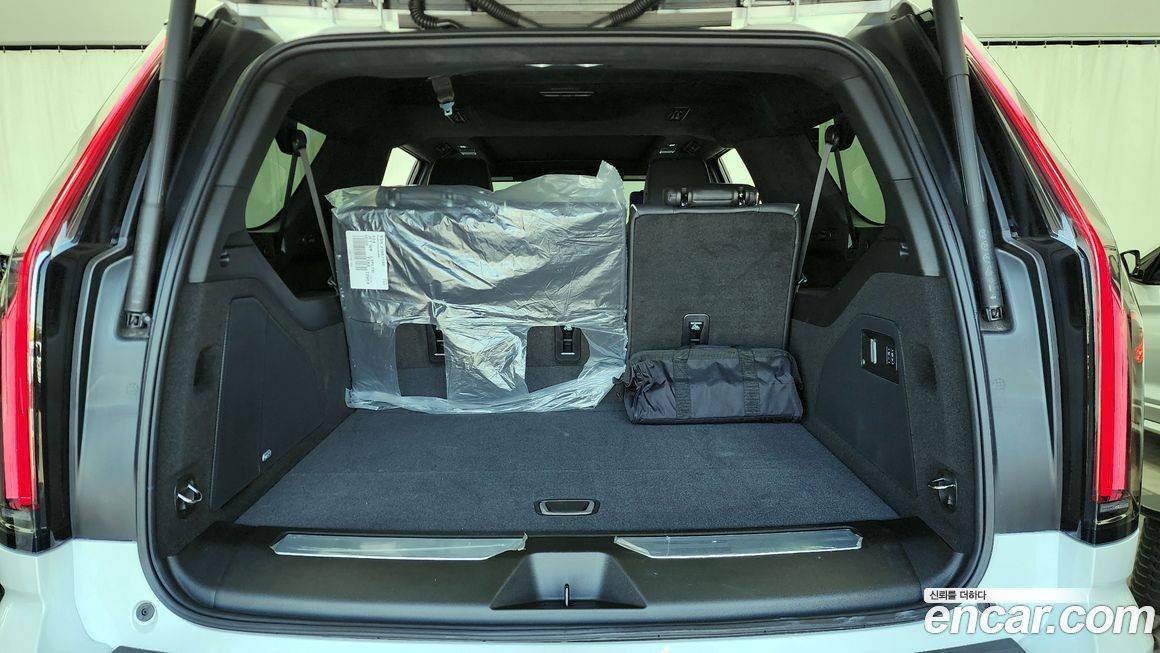 Cadillac Escalade 2025