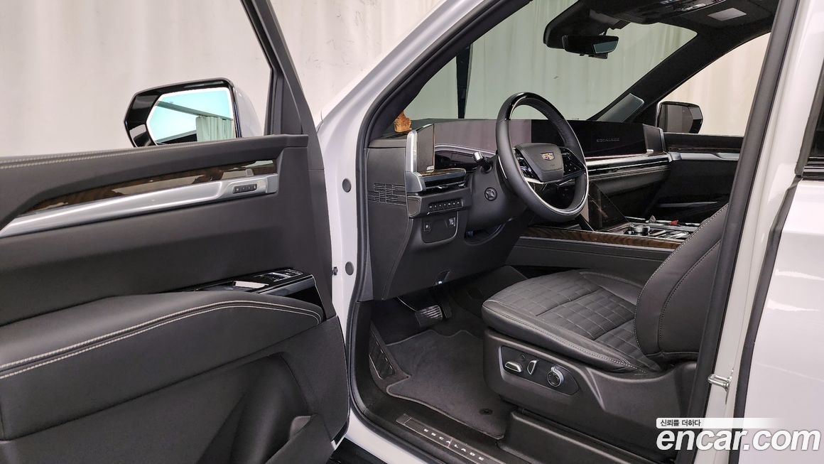 Cadillac Escalade 2025