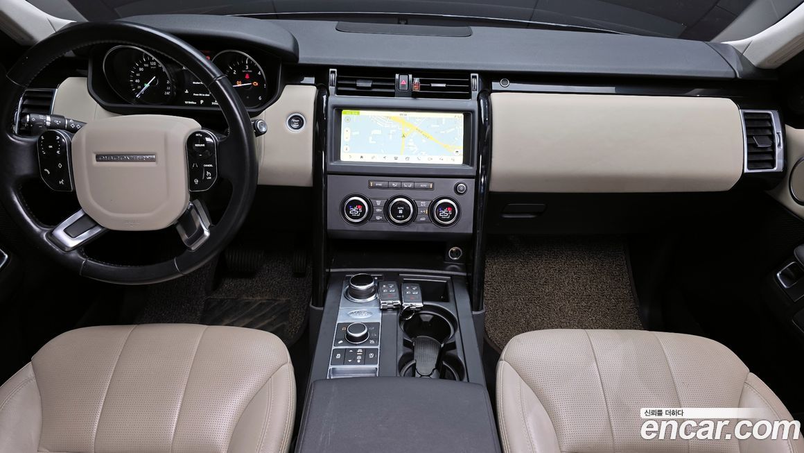 Land Rover Discovery 2020