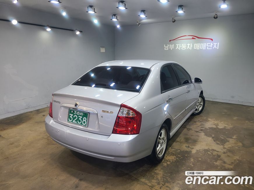 Kia Cerato 2005
