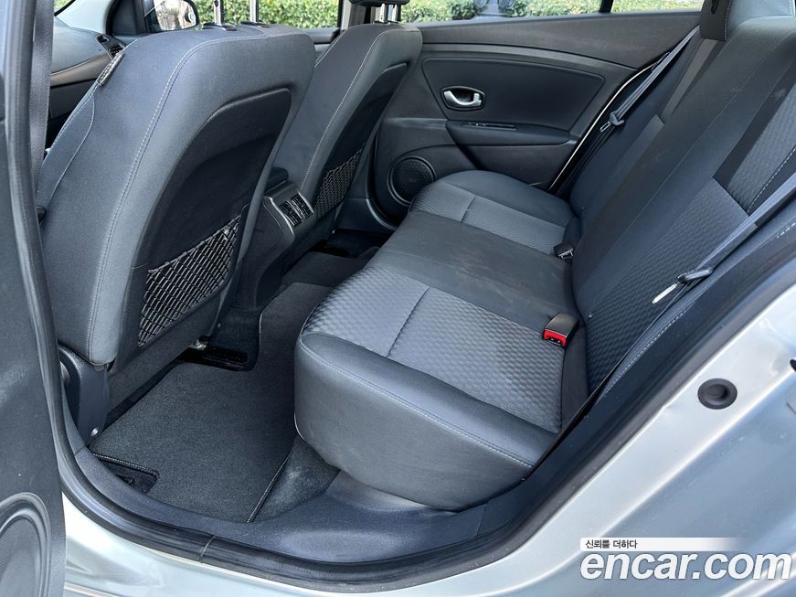 Renault-KoreaSamsung SM3 2010