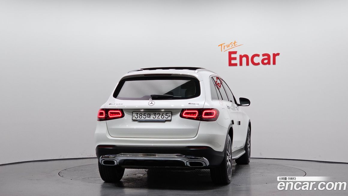 Mercedes-Benz GLC-Class 2020