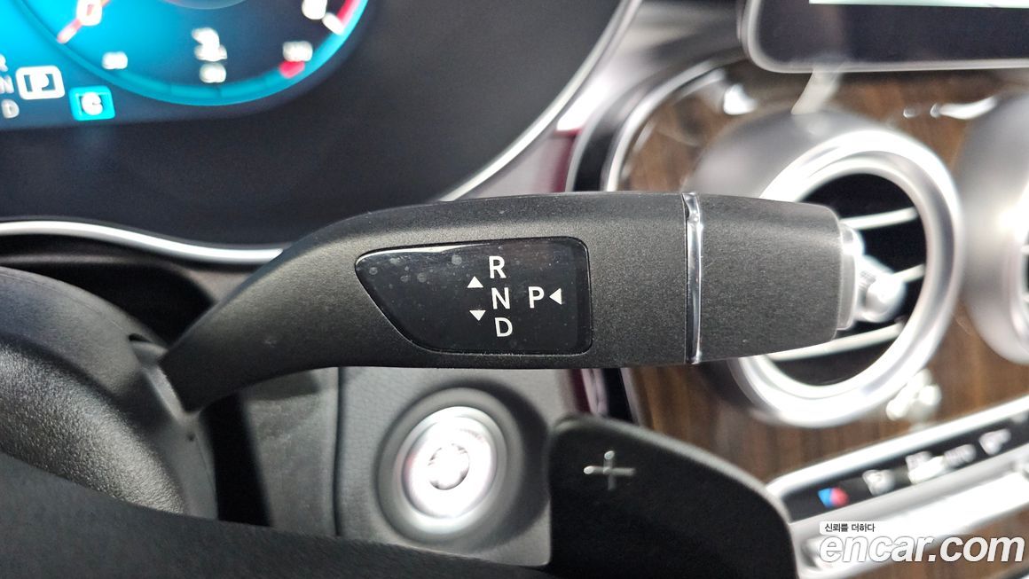 Mercedes-Benz GLC-Class 2020