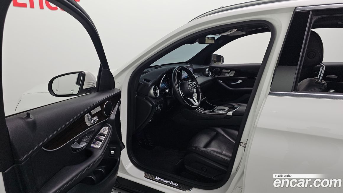 Mercedes-Benz GLC-Class 2020