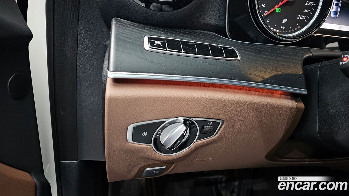 Mercedes-Benz E-Class 2020