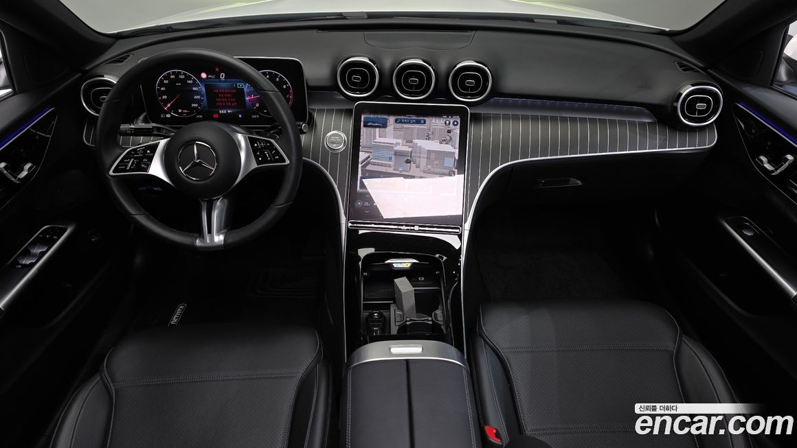 Mercedes-Benz C-Class 2024