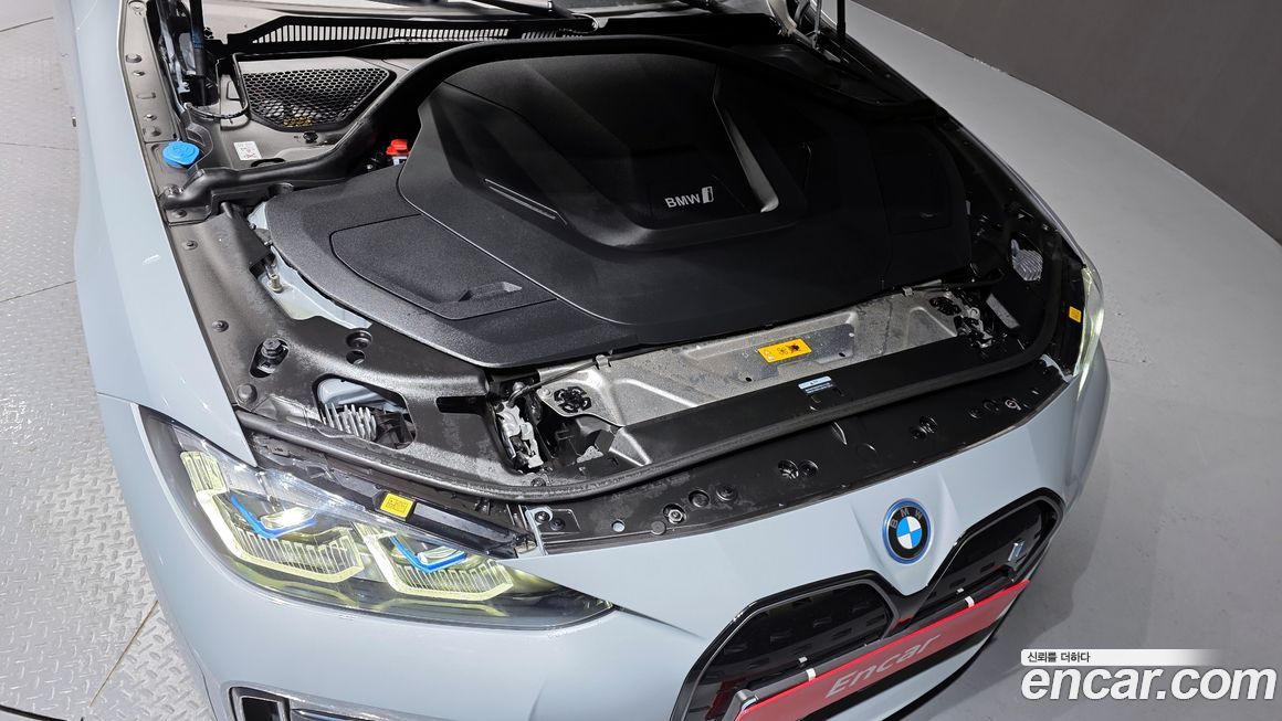 BMW i4 2023
