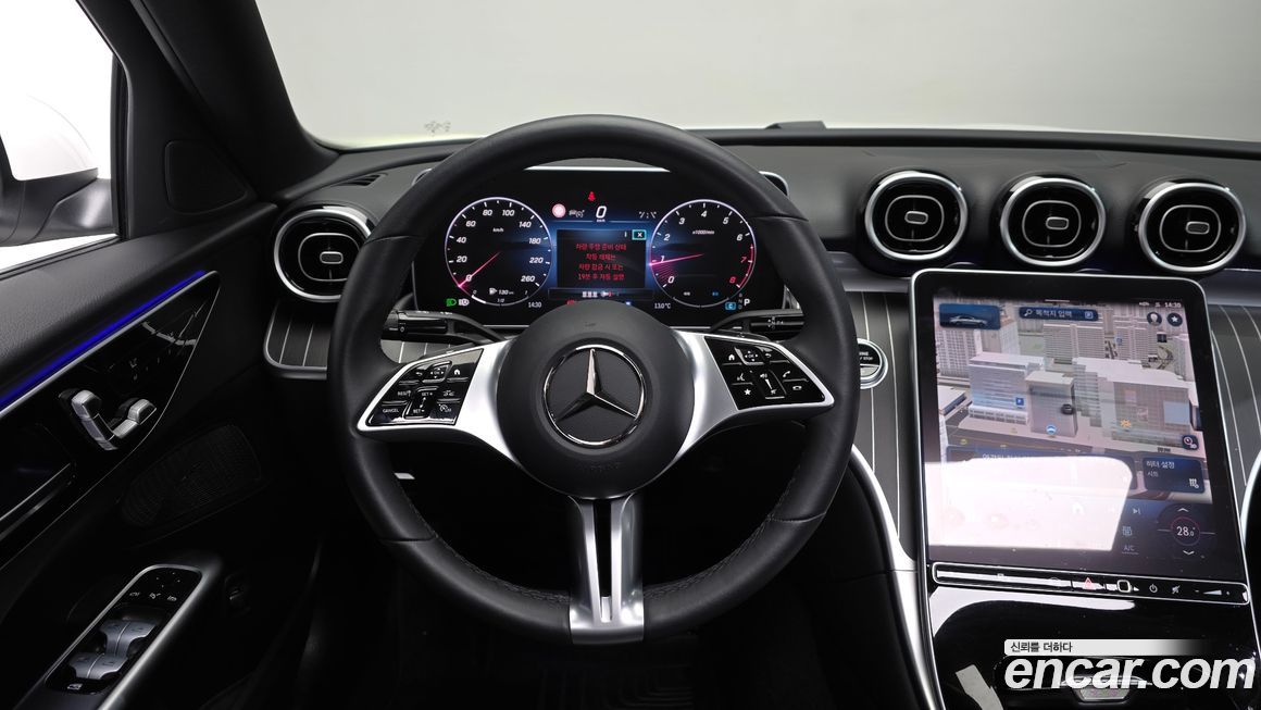 Mercedes-Benz C-Class 2024