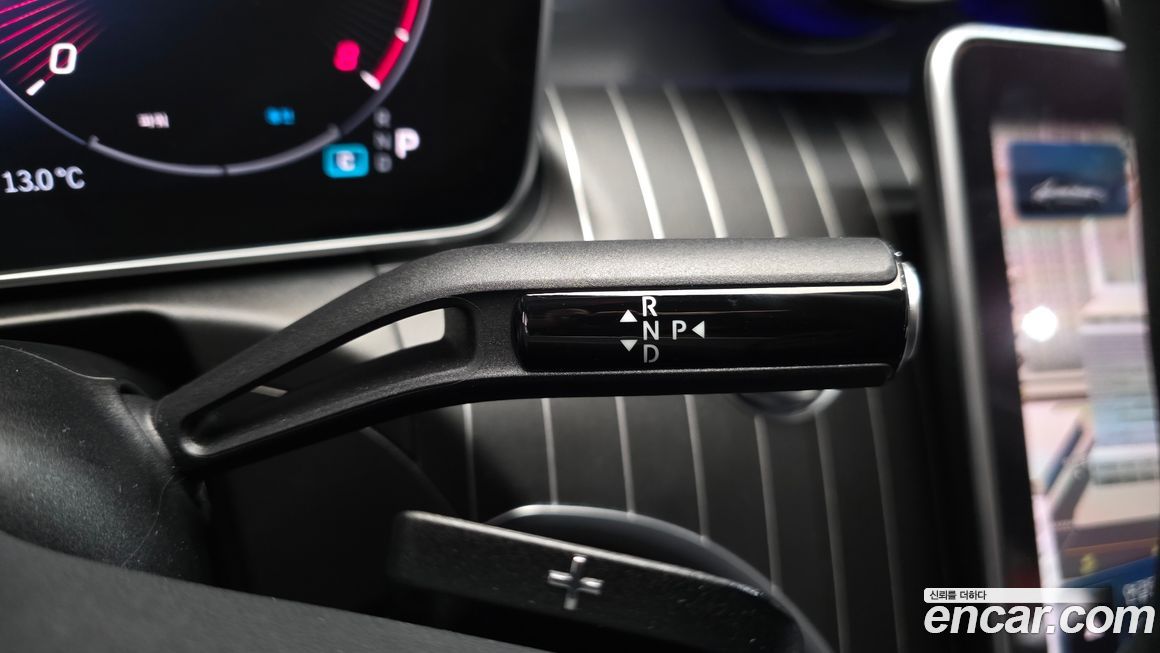 Mercedes-Benz C-Class 2024