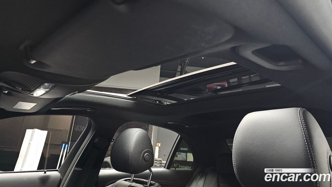 Mercedes-Benz E-Class 2023