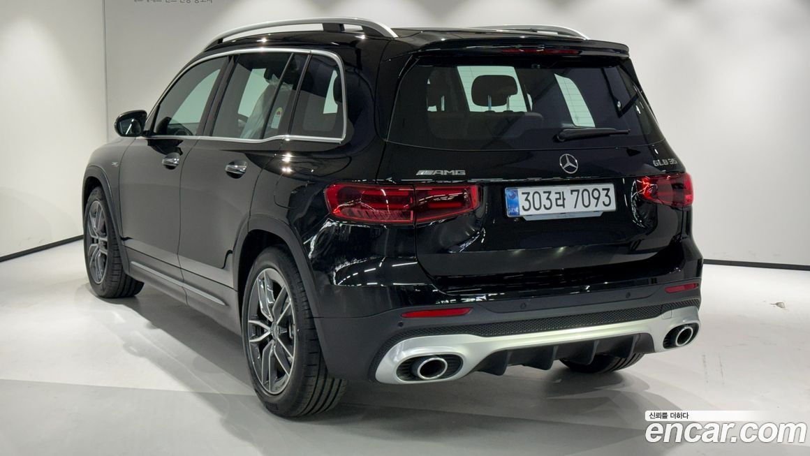 Mercedes-Benz GLB-Class 2025