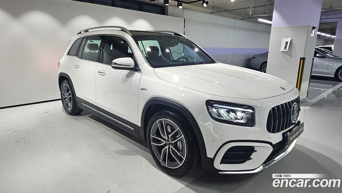 Mercedes-Benz GLB-Class 2025