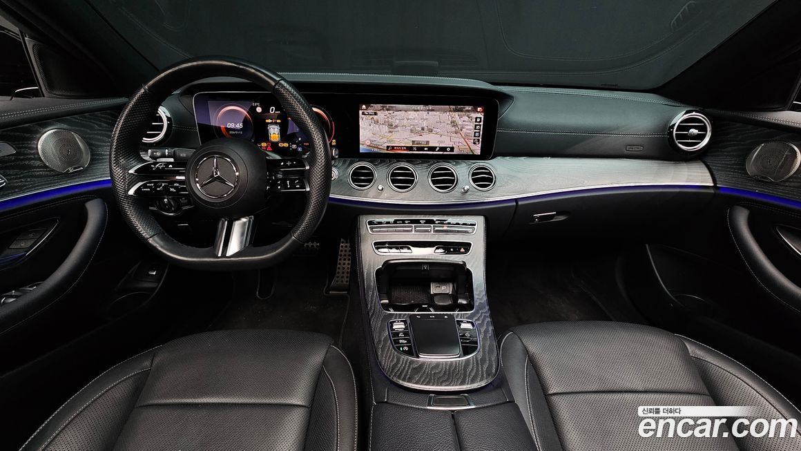 Mercedes-Benz E-Class 2023