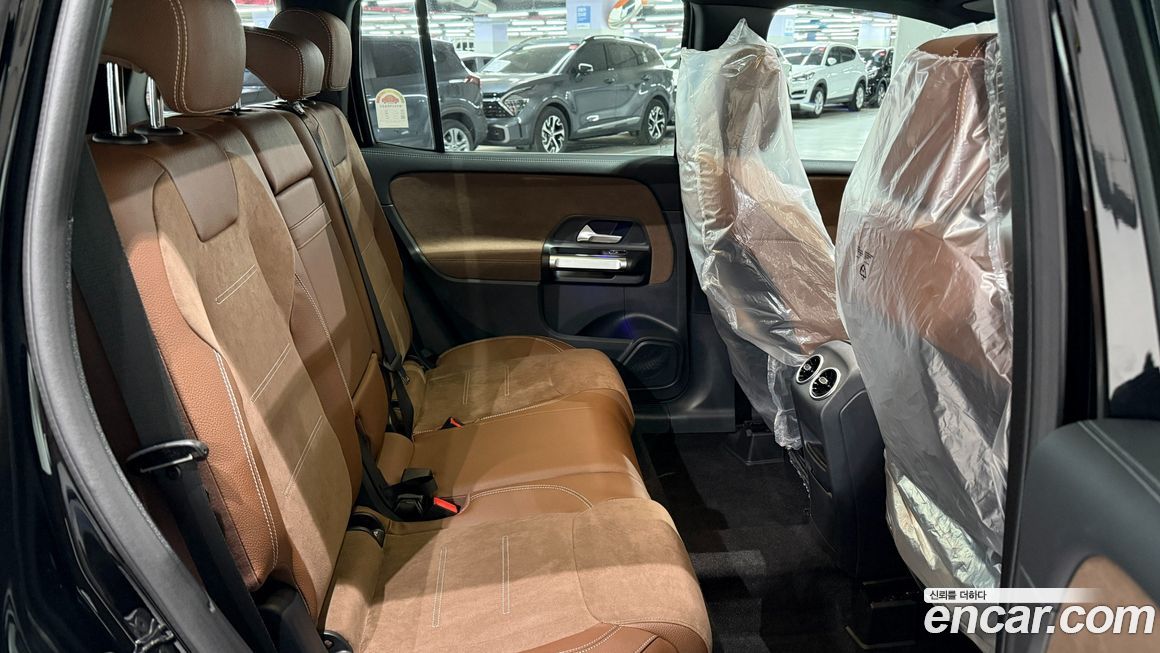 Mercedes-Benz GLB-Class 2025