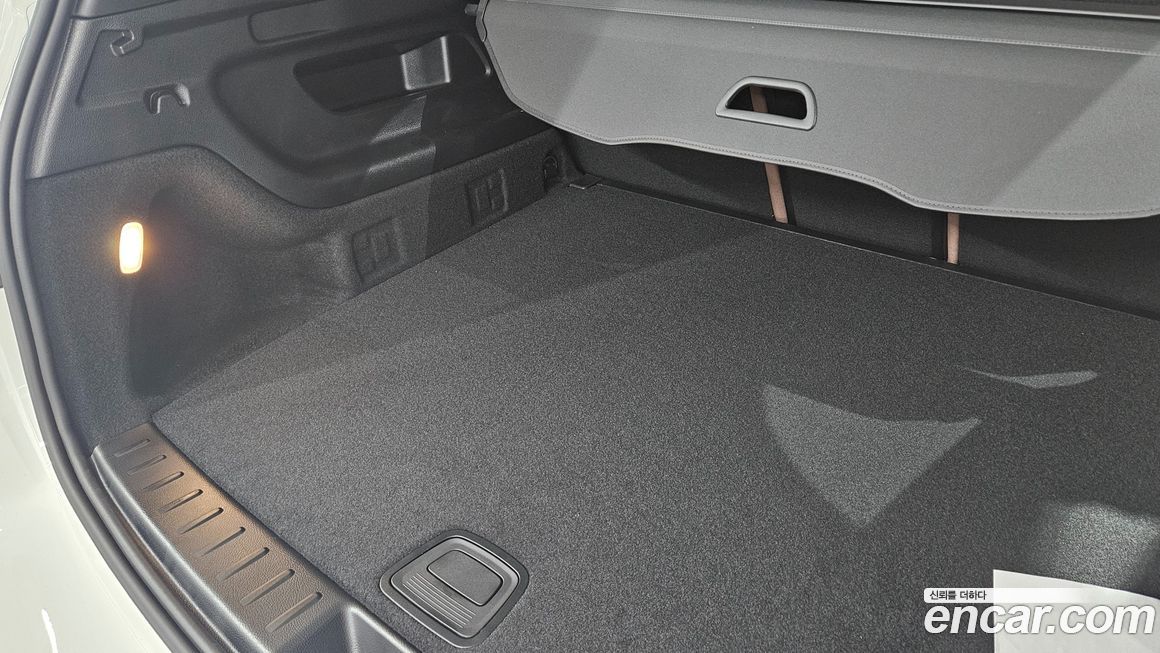 Mercedes-Benz GLB-Class 2025