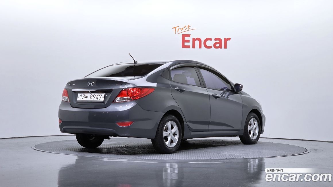 Hyundai Accent 2011