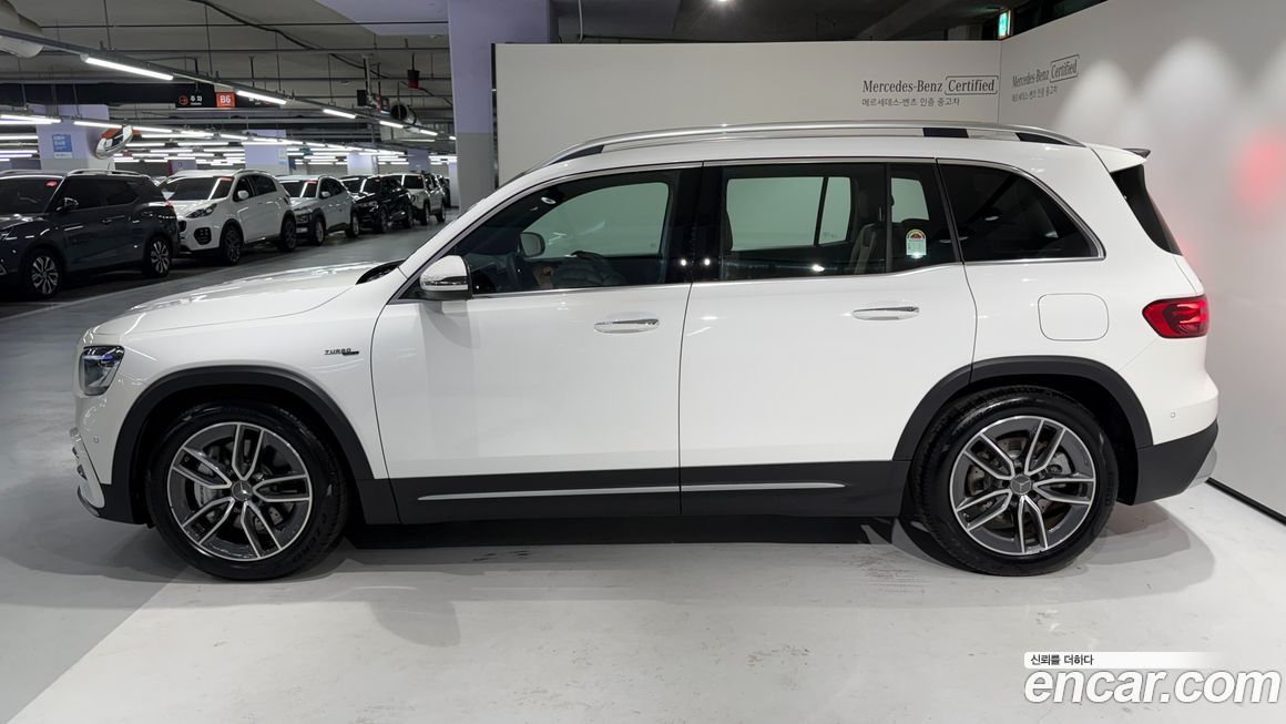 Mercedes-Benz GLB-Class 2025