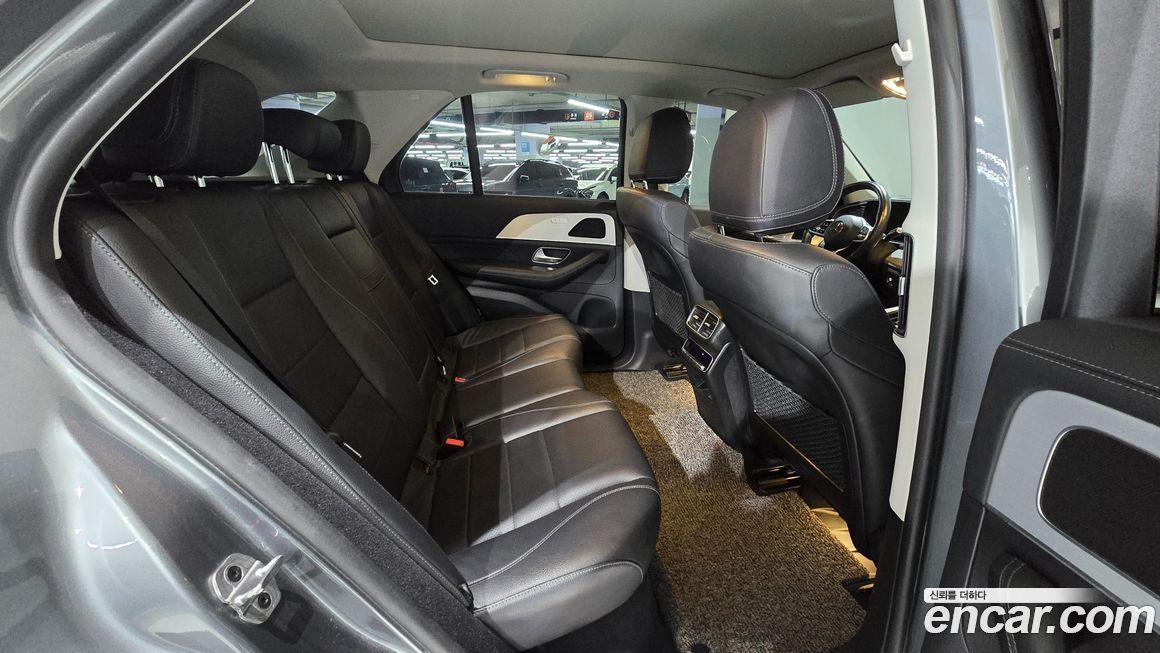 Mercedes-Benz GLE-Class 2021