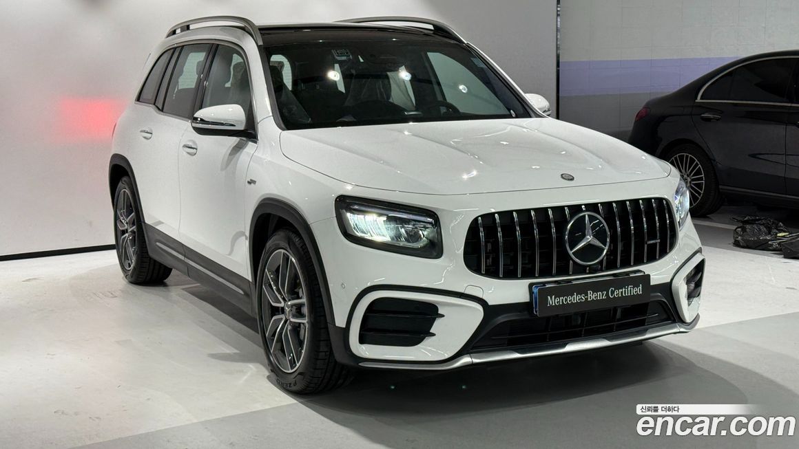 Mercedes-Benz GLB-Class 2025
